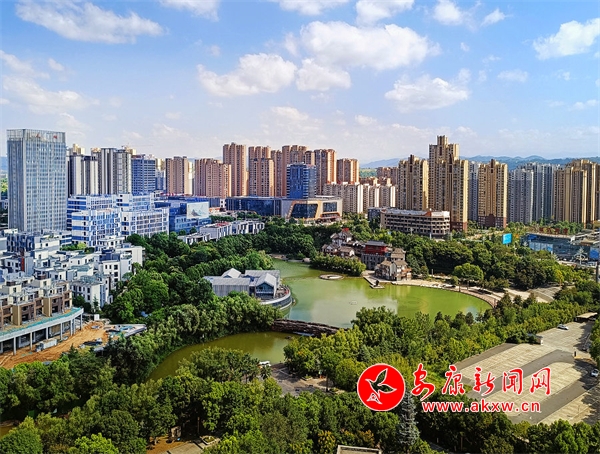 �{��ӳ�r���^