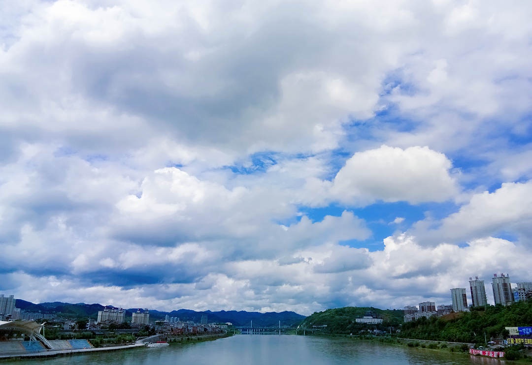 ���^ ����